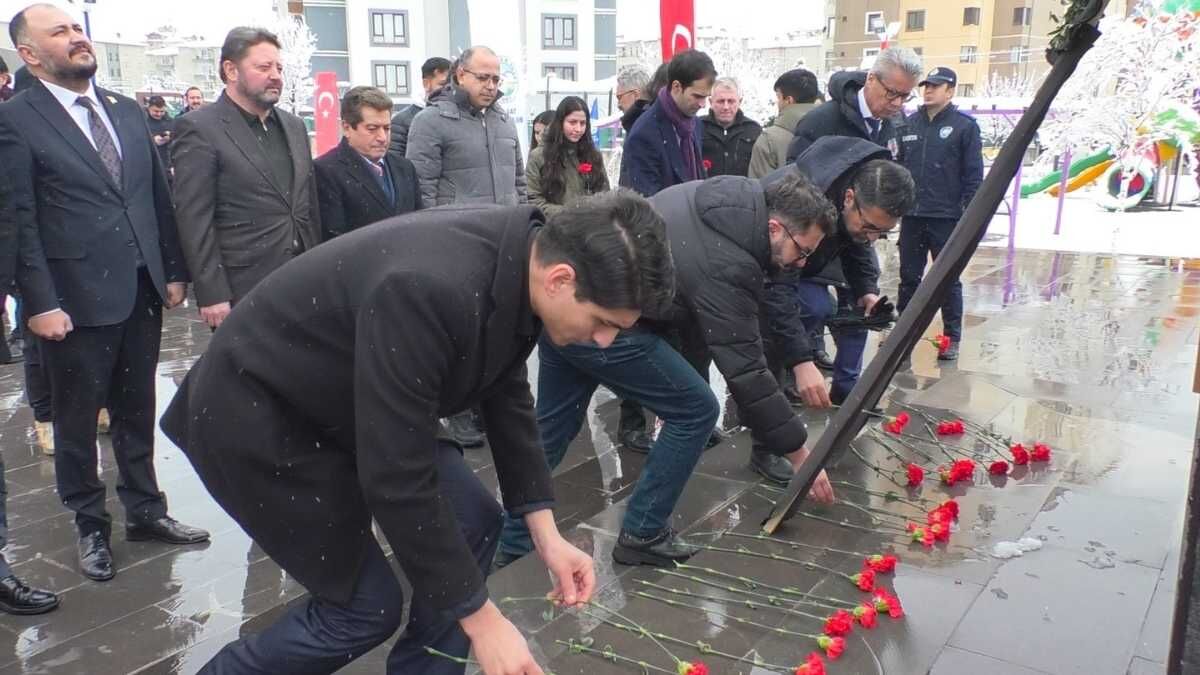 Hocalı Katliamı Kayseri’de Anıldı Şuşa Azerbaycan Evi Başkanı Ganbarov’dan Açıklama (4)