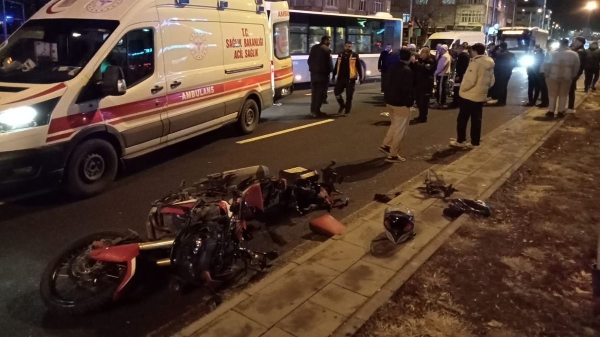 Kayseri Motosiklet Kazası 2 Yaralı (2)