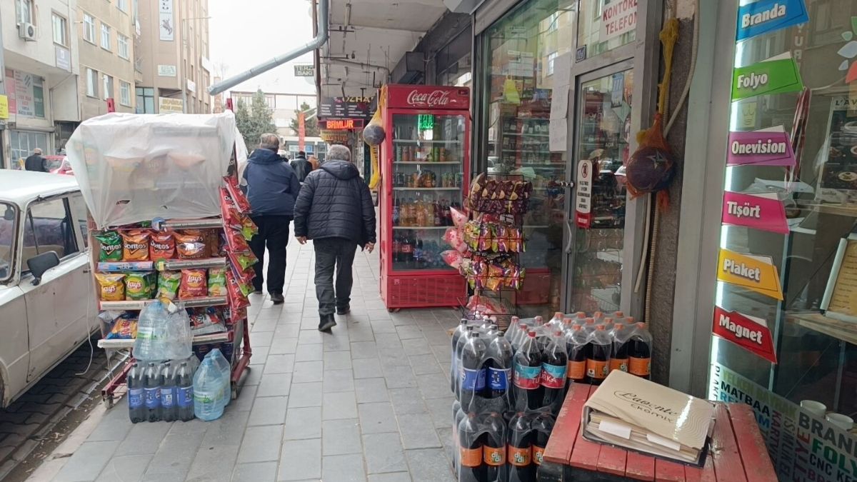 Kayseri'de Bunu Neredeyse Bütün Esnaf Yapıyor! (5)