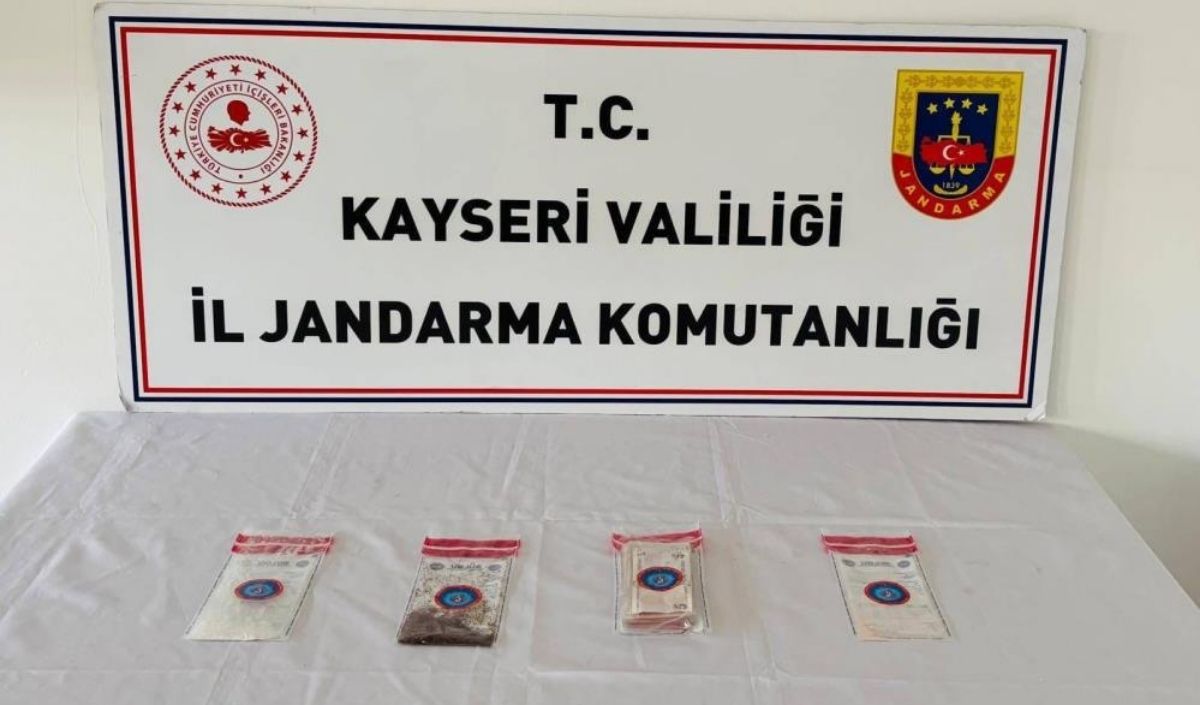 Kayseri'de Jandarma Operasyonu (1)