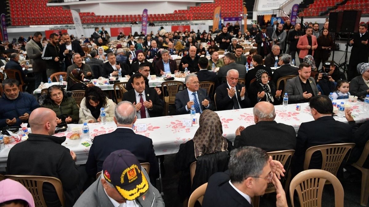 Kayseri’de Şehit Aileleri Ve Gaziler Için Iftar Buluşması Düzenlendi (5)
