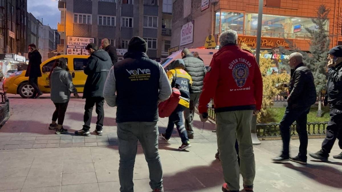 Kayseri'de Taksi Durağında Bıçaklı Kavga (3)