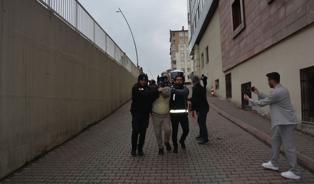 Kayseri’nin Tanınmış Isimleri Gözaltına Alınmıştı! Olayla Ilgili Yeni (4)