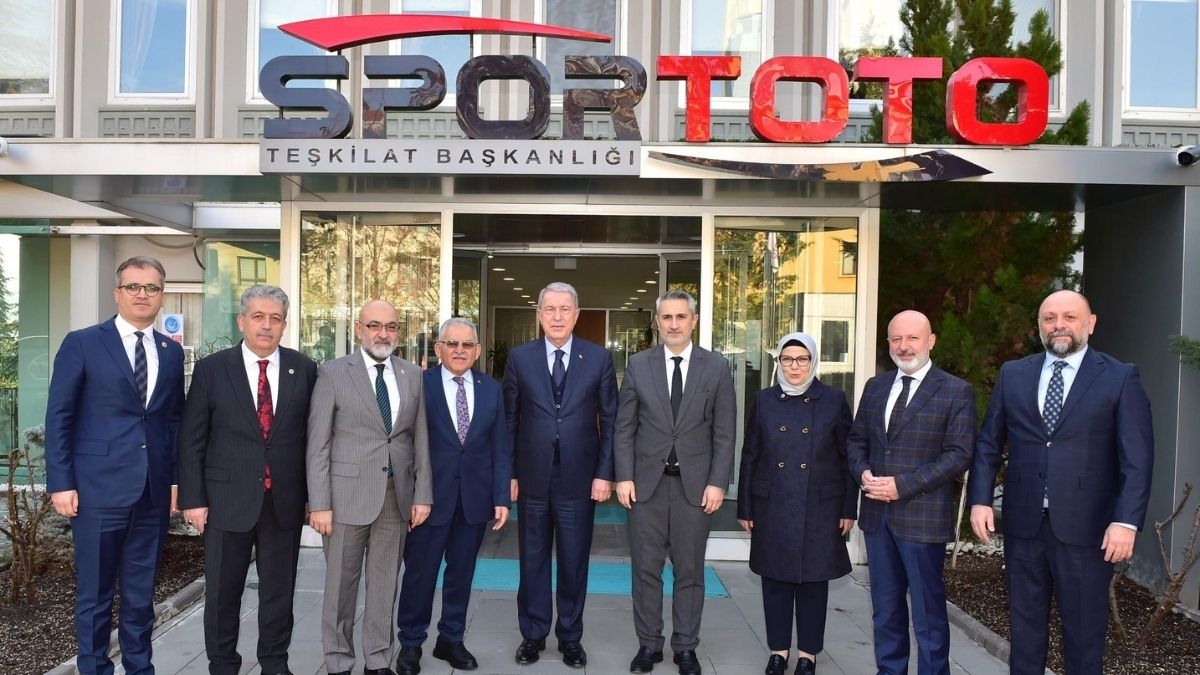 Kayseri’ye Stadyum Ve Spor Merkezi Için Imzalar Ankara'da Atıldı (3)