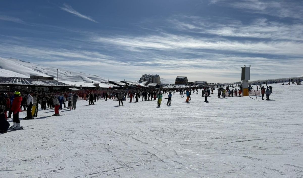 Sömestr Bitti, Erciyes Doldu Taştı! Teleferik Kuyrukları Uzadı (3)