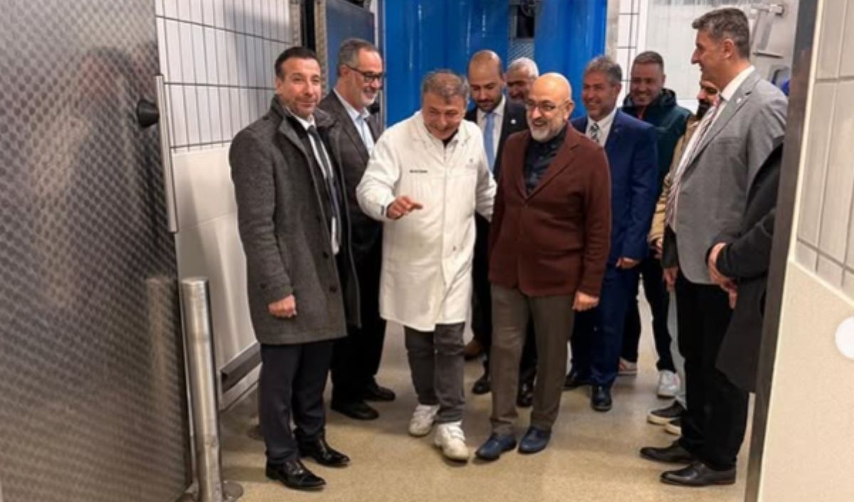 Stuttgart Ve Çevresinde Türklerin Ekonomik Ve Kültürel