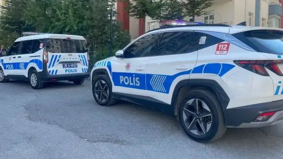 Talas’taki Korkunç Cinayetin Ilk Duruşması Başladı ‘Kapıcı Benden Faydalandı, Bıçakla Öldürdüm’ (3)