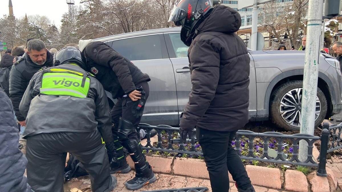 Toggg Marka Otomobil Kaza Kayseri Yaya (3)