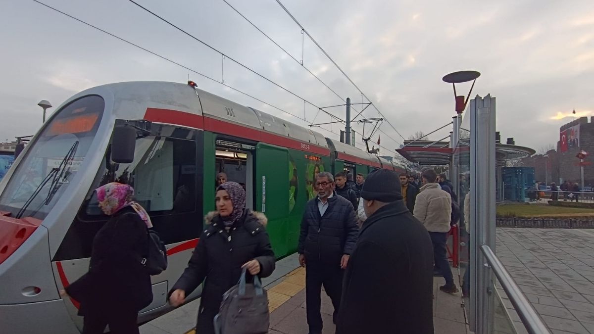 Tramvayda Unutulanlar Ramazan Özel (3)