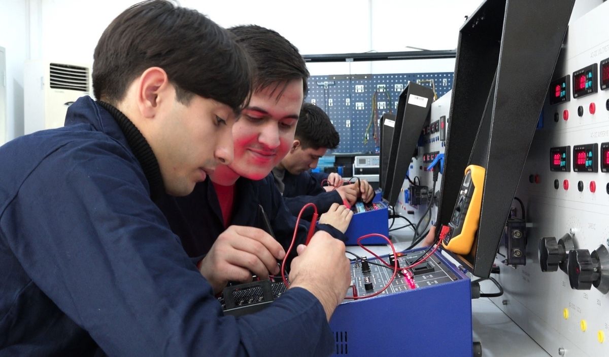 Üniversiteliler Için Yeni Dönem Mezun Olmadan Çalışma Imkânı (1)